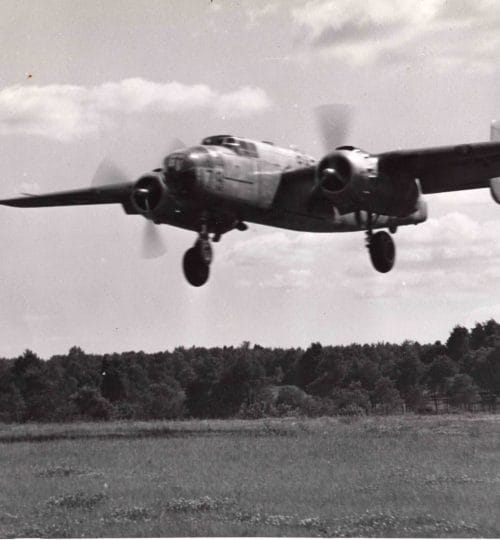 b 25 landing @ bradford mckean airport